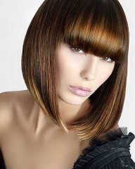 woman-with-beautiful-bob-hairstyle-how-to-treat-greasy-hair-oily-hair-tips