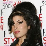 Amy Winehouse make-up and hairstyle